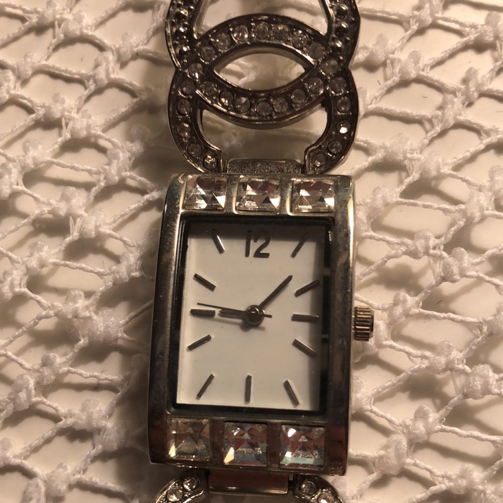 Watch - Picture 3 of 7